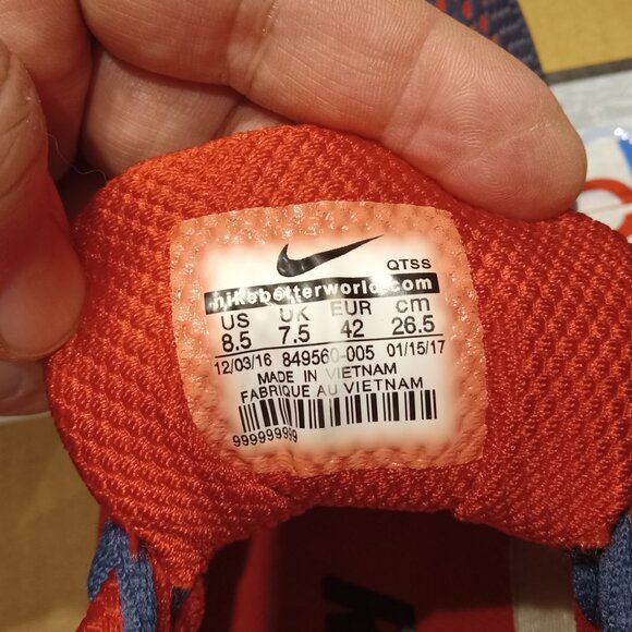 NIKE Air Max - Picture 2 of 5